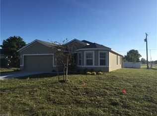 1425 SW 10th Pl, Cape Coral, FL 33991