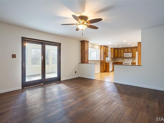 5th image of 11042 Wylestone Ct