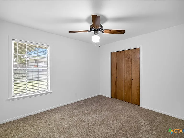 608 Rosewood Dr — Photo 15