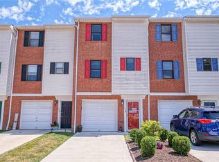 178 Woodhaven Dr, Seven Fields, PA