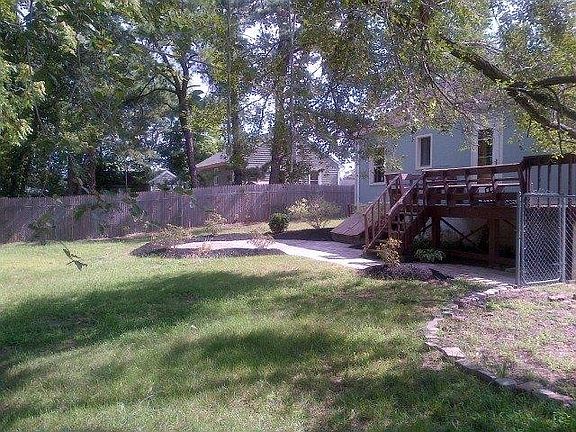 5th image of 311 Manapaqua Ave