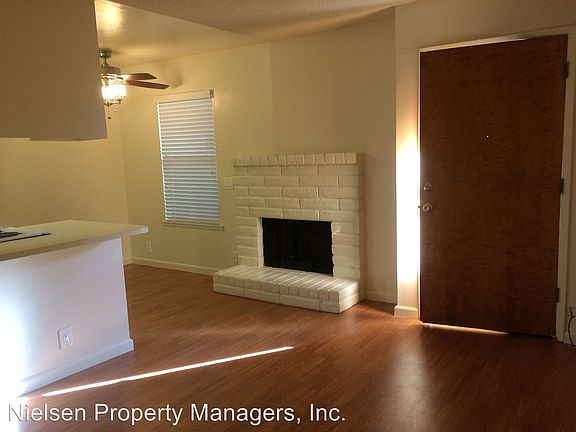 2nd image of 2518 Capitol Ave APT 03