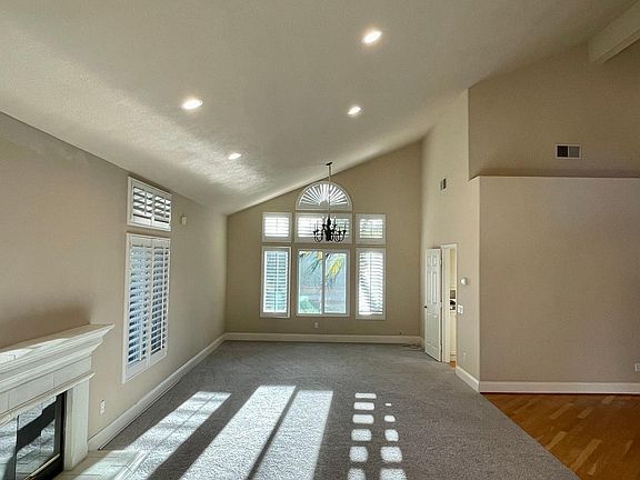 4th image of 24939 Shoshone Dr
