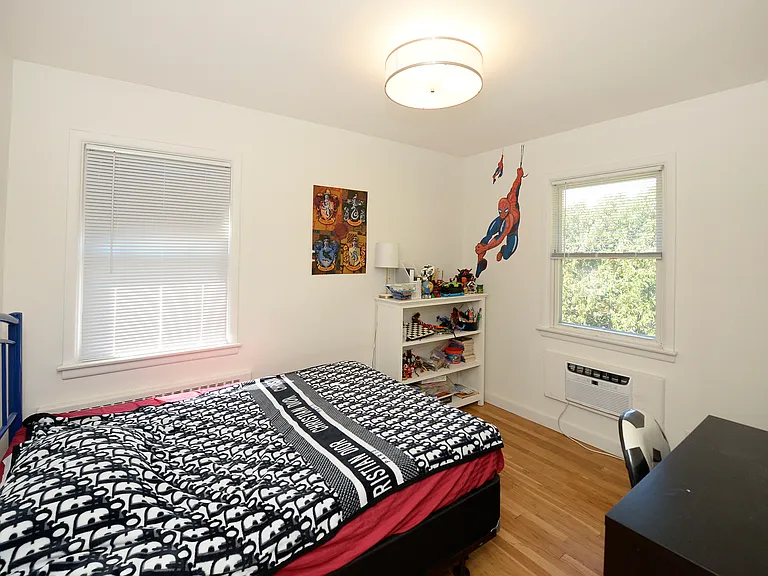 16 Plaza Rd #B — Photo 10