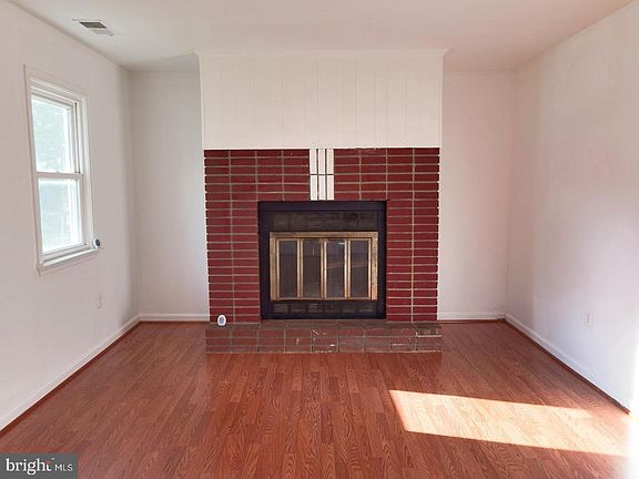 5th image of 511 N Horners Ln