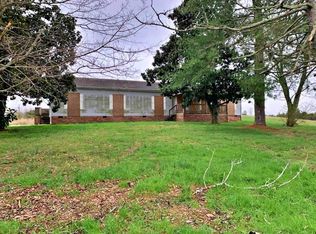 225 County Road 804, Etowah, TN 37331