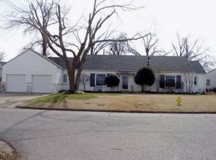 2221 S Jamestown Ave, Tulsa, OK 74114