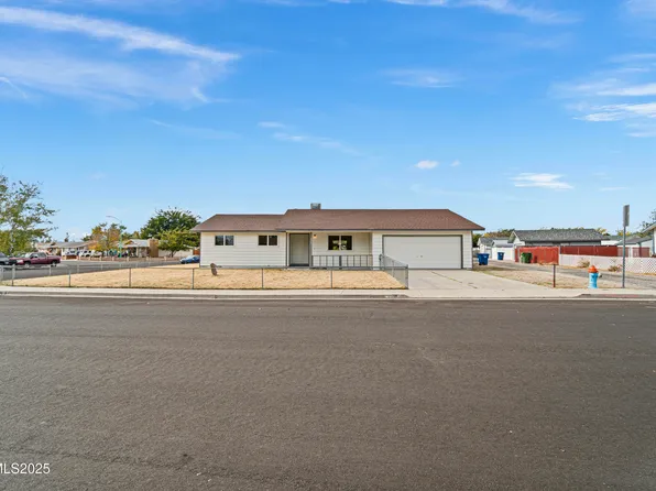 829 Sunset Dr, Fallon, NV 89406