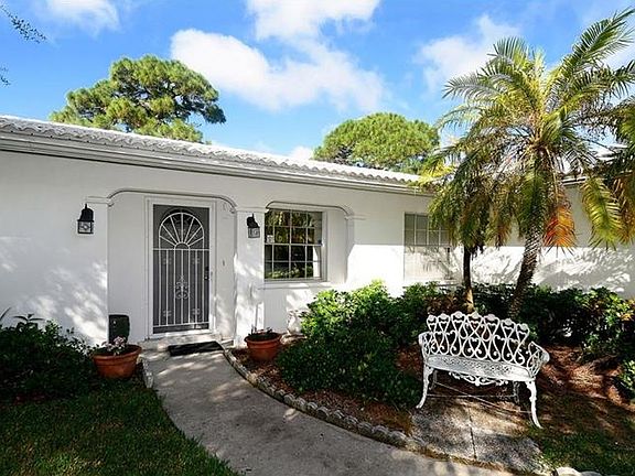 3rd image of 7408 Mariana Dr