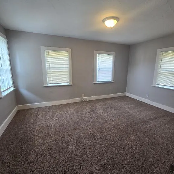 310 W Main St — Photo 32