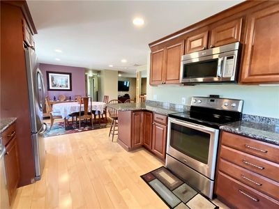 7 Wildwood St, Coventry, RI, 02816