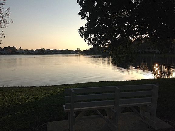 Beautiful natural Kings Lake