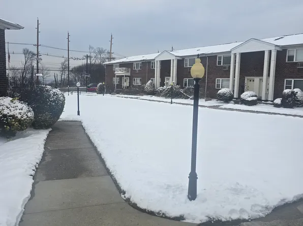 100 Bergen Blvd APT 25, Fairview, NJ 07022