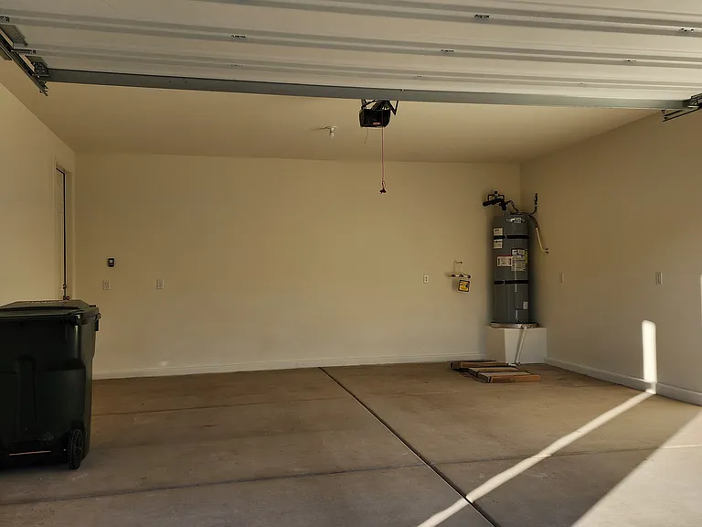 125 Parliament Cyn — Photo 3