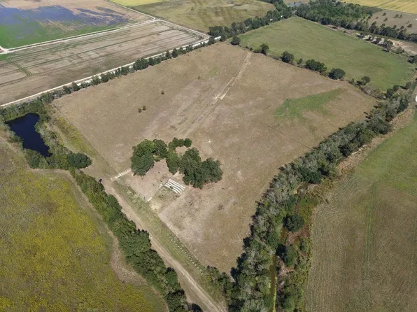 252 Logan Ln, Eunice, LA 70535