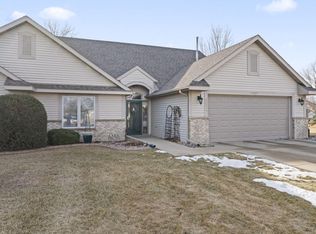 5202 Gemstone Ln NW, Rochester, MN 55901