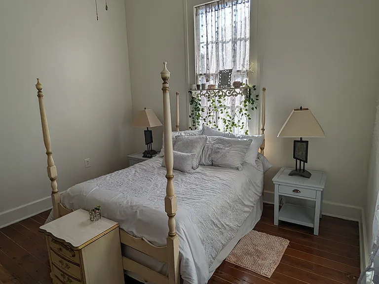456 Augusta St — Photo 8