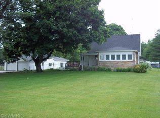 71048 Aldrich Lake Rd, Sturgis, MI 49091