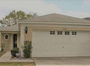 1102 Lake Shore Ranch Dr, Seffner, FL 33584