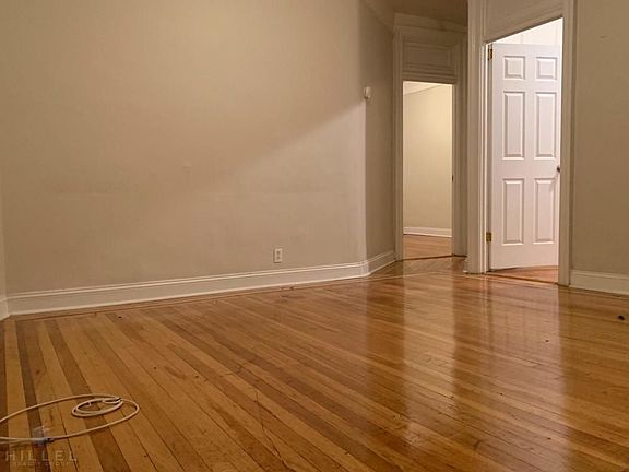 2nd image of 2907 31st Ave #C5