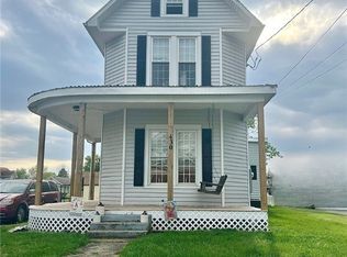 430 Columbia Ave, Williamstown, WV 26187