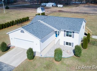 55 Clearview Xing, Sparta, MI 49345