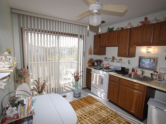 5th image of 1040 Boston Hbr