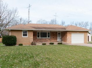 171 Downey Dr, Benton Harbor, MI 49022