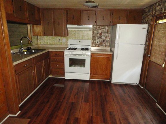 4th image of 7896 Wilderness Dr
