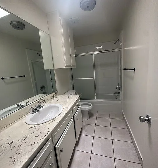 1420 S Oakhurst Dr #208 — Photo 14