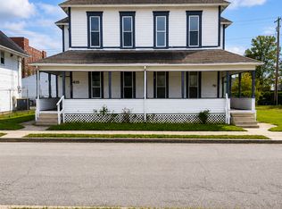 415 E Gilbert St APT 3, Muncie, IN 47305