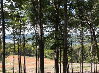 137 Eagles Crest Ct, Loudon, TN 37774