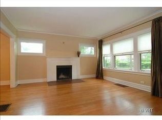 265 Poplar St, Winnetka, IL 60093