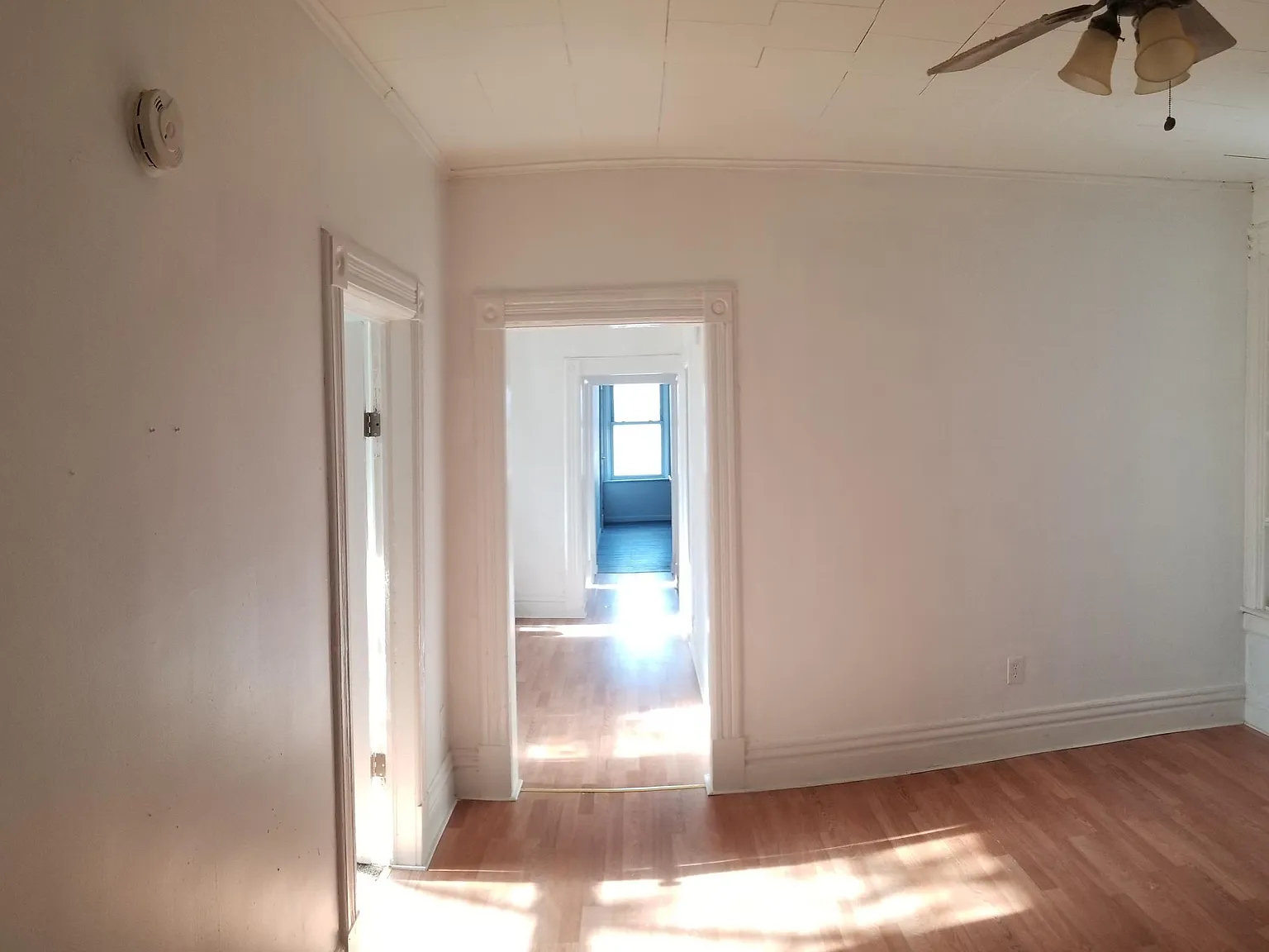 4 bed, 1200 sqft, $1,550 — Photo 4