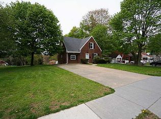 178 Meadowbrook Dr, Bethel Park, PA 15102
