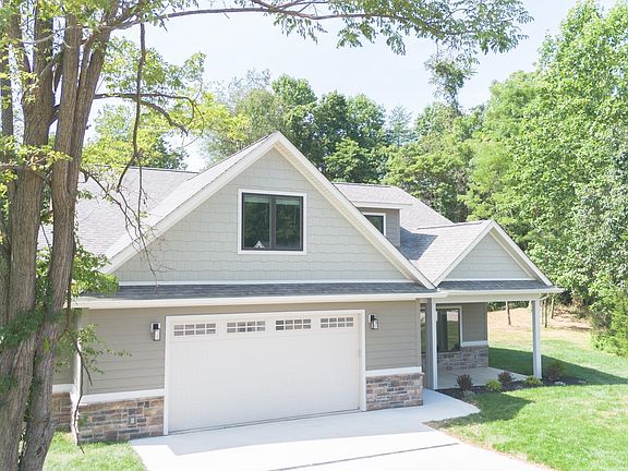 2nd image of 1939 N Cornerstone Way