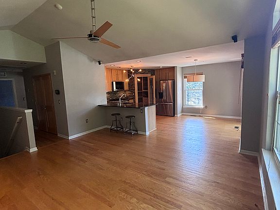 3rd image of 4006 Norwich Dr