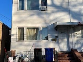 46-27 162nd St #1, Flushing, NY 11358