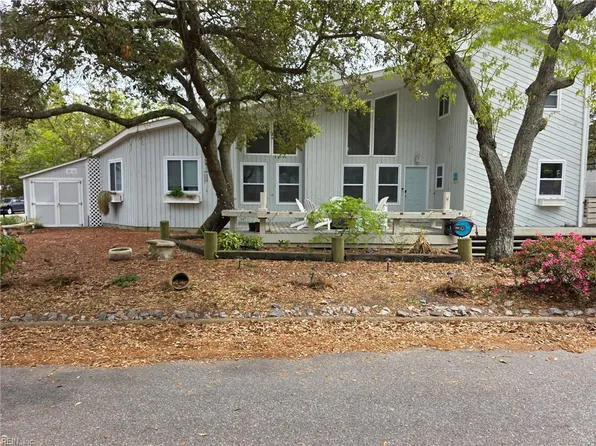 3937 Shady Oaks Dr, Virginia Beach, VA 23455