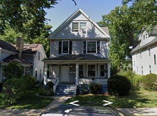 1121 Washington St #1, Evanston, IL 60202