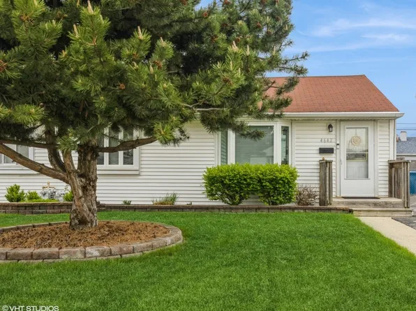 4642 W 88th Pl Unit 0, Hometown, IL 60456
