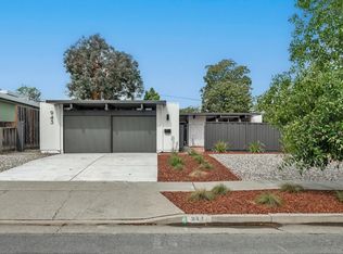 943 Brookgrove Ln, Cupertino, CA
