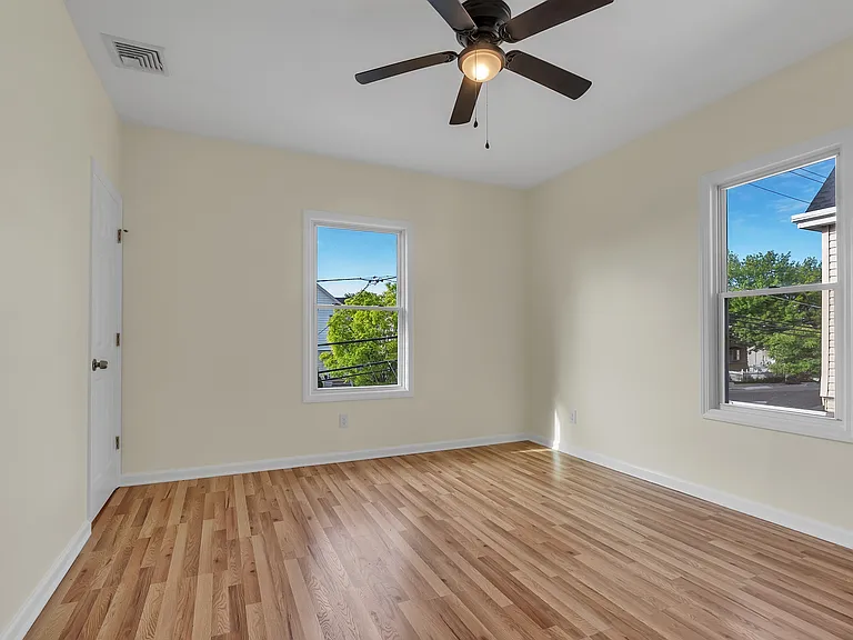310 Summer St — Photo 18