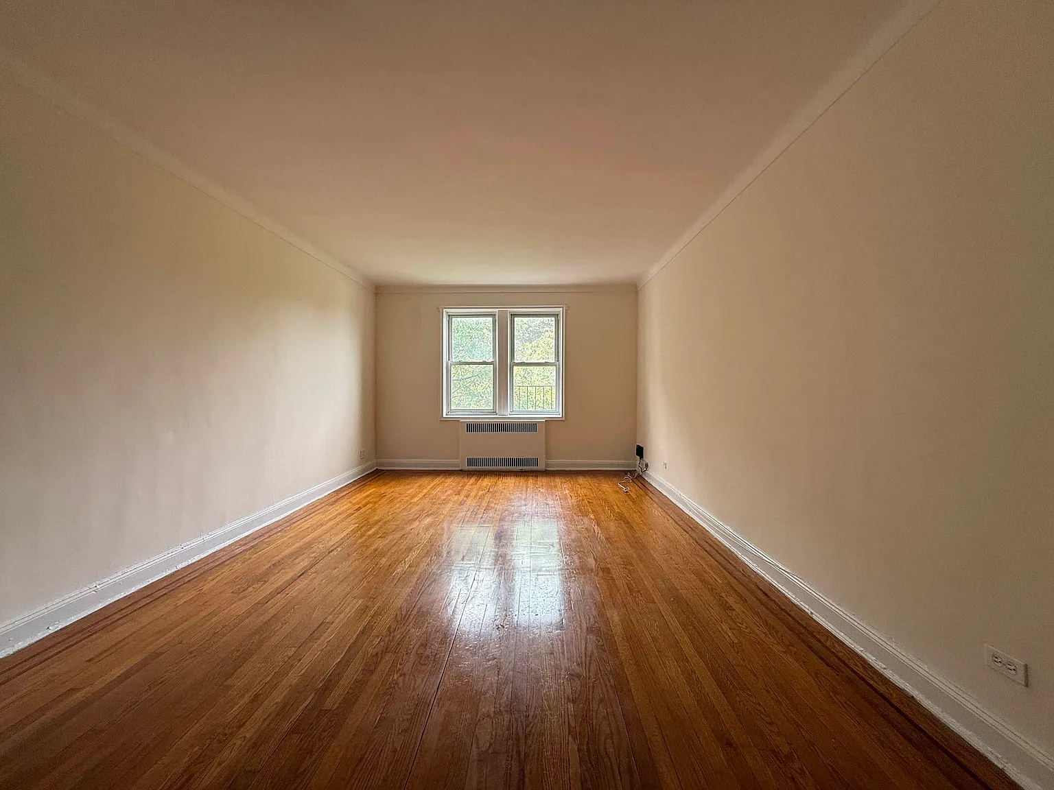 438 Ocean Parkway — Photo 3