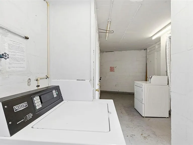 8950 Park Blvd #201 — Photo 37