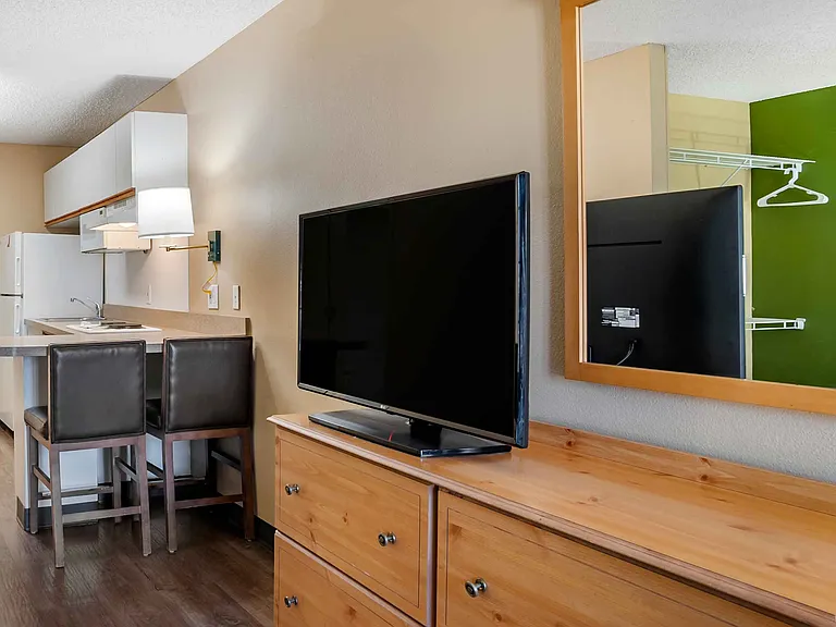 Studio Suite - 2 Full Beds
