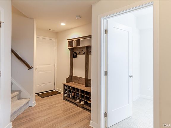 5th image of 2963 Aughton Rd