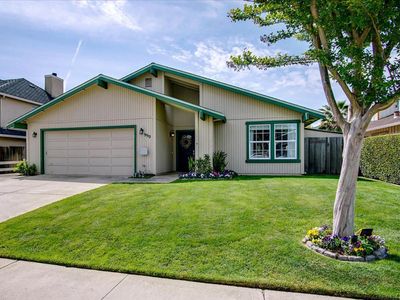 990 Hoesch Way, Gilroy, CA, 95020