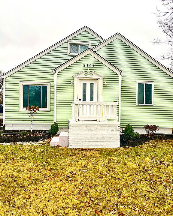 1st image of 2701 Lowell Ave