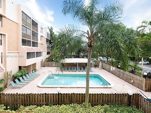 2nd image of 6800 Cypress Rd APT 401